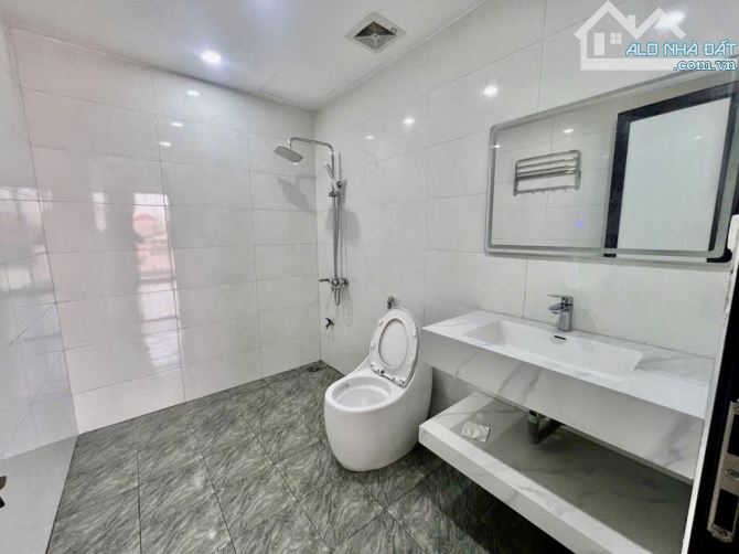🏡 BÁN NHÀ PHỐ HOÀNG NHƯ TIẾP 43M2 - 11.x TỶ - 6 TẦNG THANG MÁY - FULL NỘI THẤT - NGÕ THÔN - 8