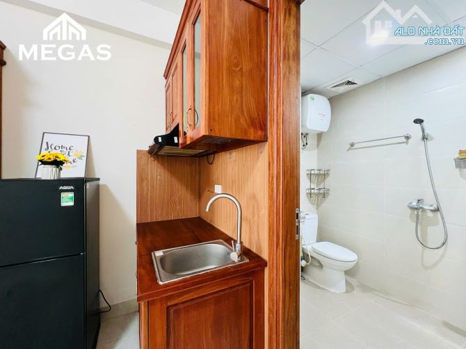 Cho thuê phòng studio17/77/381 Nguyễn Khang, 35m2, giá 6tr - 8