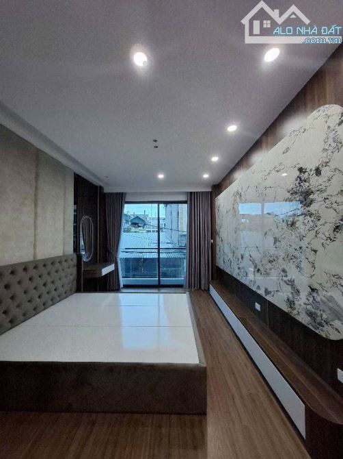 Bán nhà xuân đỗ Long Biên 42m2 xây 6 tầng thang máy gara ô tô - 8
