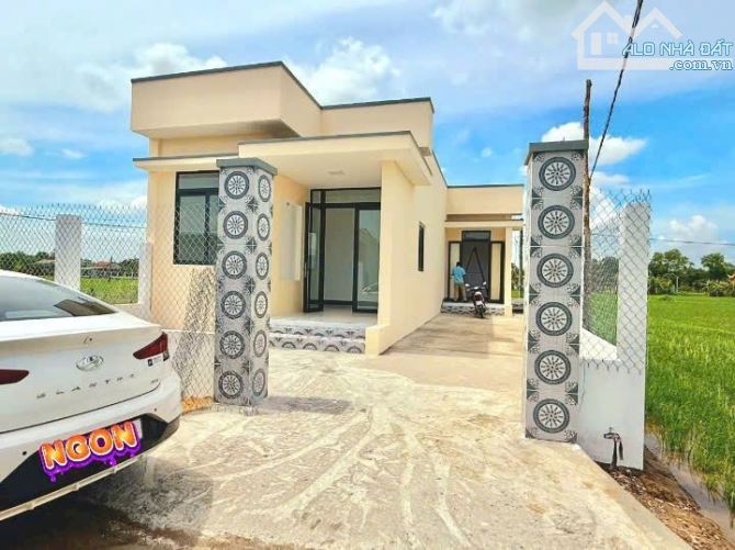 Nhà cực đẹp 174m2 đất thổ 8.5 x 20m, chỉ 1.55 tỷ - 8
