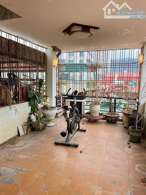 Cho thuê nhà VĂN CAO, Liễu Giai. 15 triệu/tháng. Phù hợp ở hộ gia đình, nhóm ít người - 8