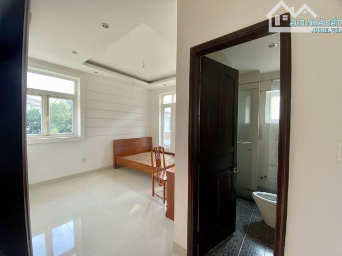 BÁN GẤP BIỆT THỰ CHÁNH MỸ - THỦ DẦU MỘT - CẠNH SÔNG SÀI GÒN. - 8