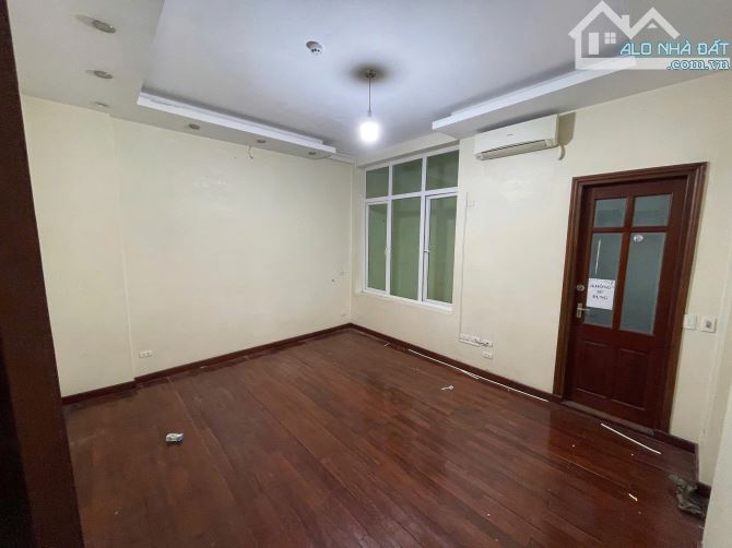 Cho thuê nhà ô tô, kd, vp Đông Quan, Cầu Giấy, 100m2, 3 tầng, tầng hầm, 23tr - 8