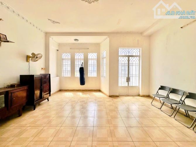 Bán Nhà Gò Vấp, Hẻm Xe Hơi 1 Trục, Gần Công Viên Làng Hoa, Ngang 6m, Chỉ Hơn 7T - 8