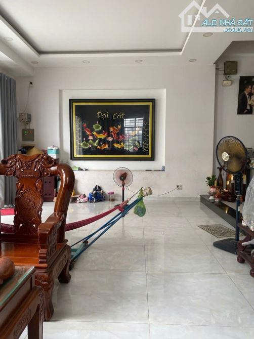 🏡 BÁN BIỆT THỰ SÂN VƯỜN - CHỦ NGỘP BANK - CHỈ 50tr/m2 - HẺM OTO QUAY ĐẦU - NGUYỄN THỊ THẬ - 8