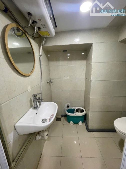 Bán tập thể tầng 1 phố Bùi Ngọc Dương, 2 ngủ cách cv tuổi trẻ 200m. Trung tâm Hai Bà Trưng - 8