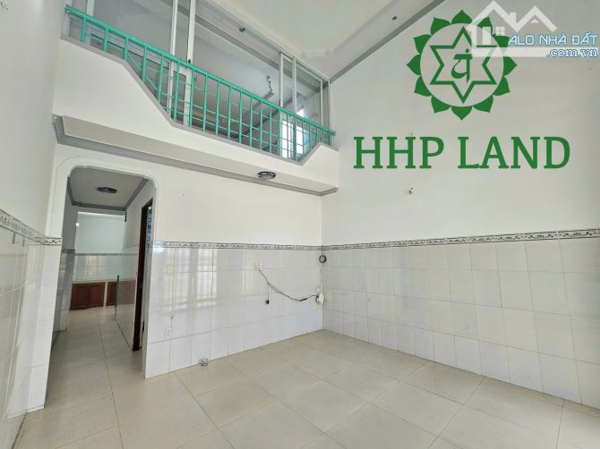 Hạ giá bán nhà sổ riêng cách đường Nguyễn Ái Quốc 80m, phường Tân Phong - 9