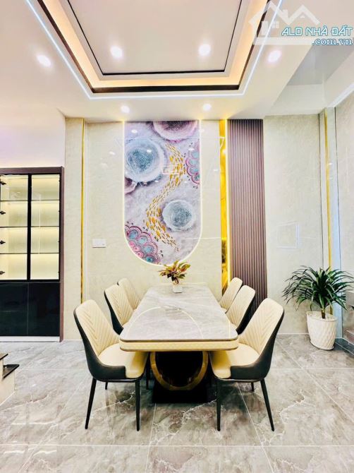 NHÀ ĐẸP THÀNH ĐÔ – TX38, Q.12 – 52M² (4x13) – TRỆT 3 LẦU, 5PN 6WC, FULL NỘI THẤT – 5.9 TỶ - 9