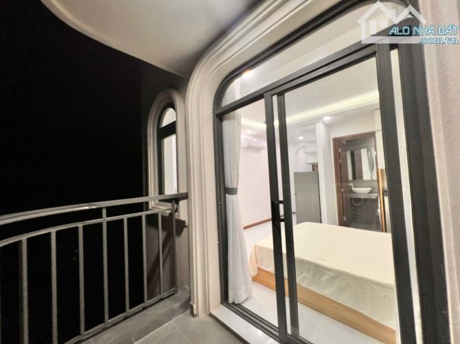 Bán tòa 21 CHDV Cao cấp HXH Nguyễn Thị Định. DT: 172m2 đất, 5 Tầng, HĐT 80tr - 17 tỷ TL - 9