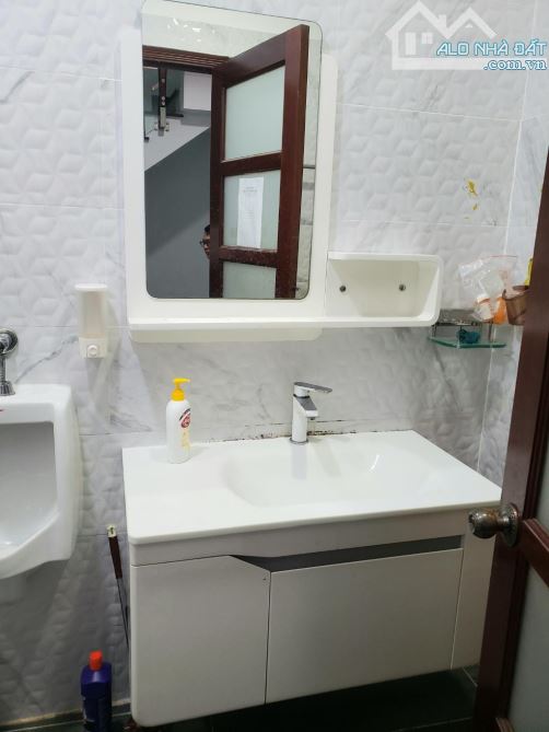 Bán nhà mặt tiền cx Bắc Hải - 6 tầng Kinh doanh cho thuê... Ở hay làm VP Cty ... - 9