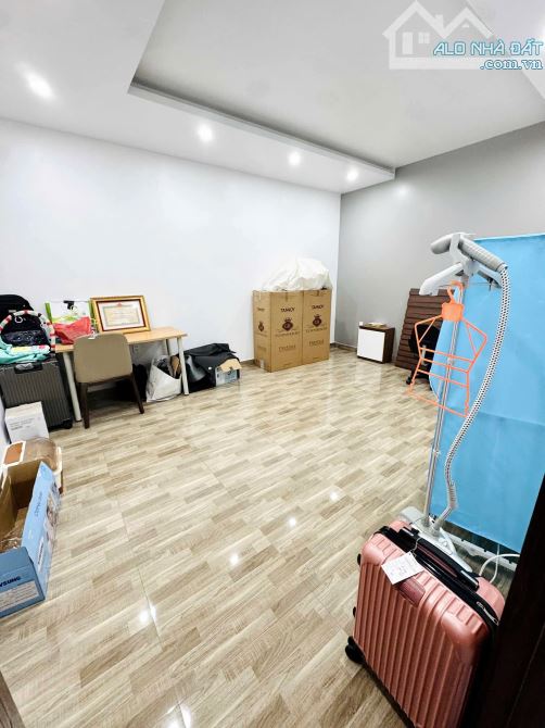 Nhà khu phân lô cao cấp Bạch Đằng Luxury, Trần Nguyên Hãn - 9