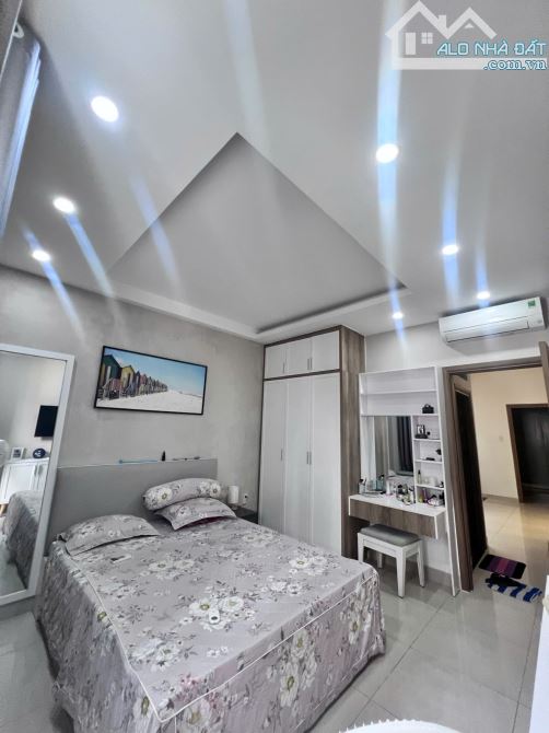NHÀ BÁN NHƯ HÌNH ĐƯỜNG LÊ VĂN SỸ, QUẬN 3, DT 3,8X14M, 2 LẦU, 14,8 TỶ - 9