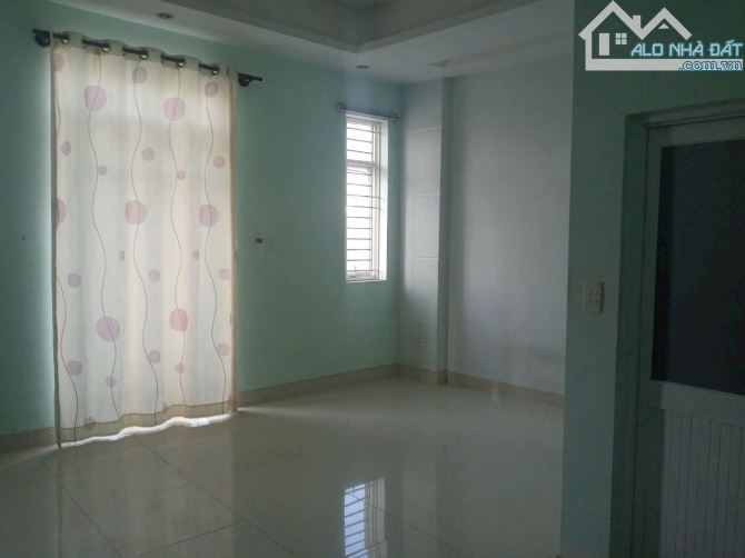 Bán nhà 3 tầng hẻm 1368 Lê Văn Lương. Đt 5.5x16m. giá 6 tỷ - 9