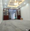 Cho thuê nhả ở Mễ Trì 40m2, 4 tầng, 5 phòng ngủ, full gần đủ đồ.