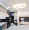 Nhà đẹp ở ngay, phố an ninh Tô Hiến Thành - Cư xá Bắc Hải, DT 6x13, KC 3 tầng. Giá 19 tỷ