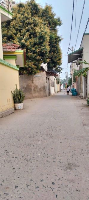 Đất ở nông thôn, Ô tô đỗ, thôn Quyết Tiến, xã Vân Côn, Hoài Đức .DT: 100m2. Giá : 66 tr/m2 - 1