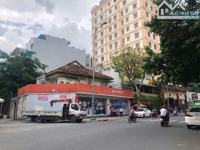 🔥80Tỷ🔥Nhà Trần Cao Vân Ngay Hồ Con Rùa P.Võ Thị Sáu Q3, DT:10x20m khuôn viên 244m 3 tầng