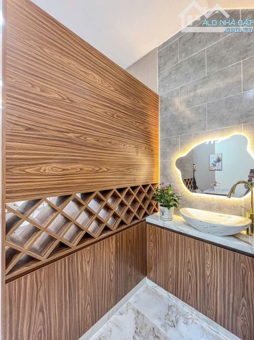 Bán Nhà Trệt Lầu Full Nội Thất Hẻm 160 Tầm Vu - Hưng Lợi