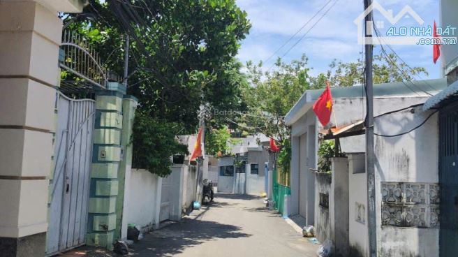 BÁN ĐẤT TRUNG TÂM VŨNG TÀU ĐƯỜNG BA CU CÁCH BÃI TRƯỚC 500m HẺM Ô TÔ ĐẾN NHÀ 111m2