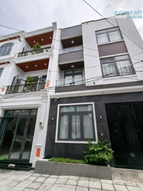 HXH 1 trục Lê Văn Khương 1 trệt 2 lầu 4PN 4WC DTCN 100m2 XD 8,5x12 Gara XH chỉ 6,1 tỷ