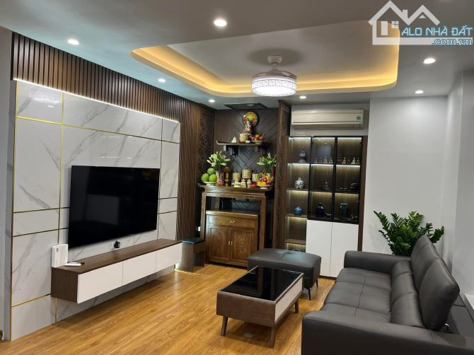 KIM MÃ - CỰC HIẾM 1 NHÀ RA PHỐ - DÂN XÂY 40M 9 TỶ - MẶT TIỀN 6M - 2 THOÁNG SÁNG - NỘI THẤT