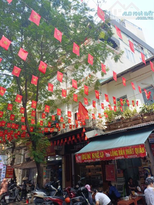 Cho thuê nhà 5 tầng,5 ngủ, 4WC, mặt phố Nguyễn Siêu, Hoàn Kiếm, Hà Nội