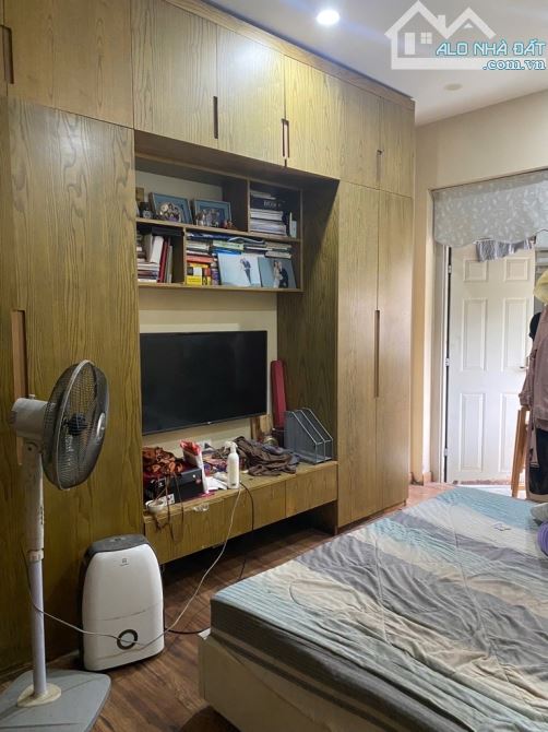 CHUNG CƯ BKHDT CẦU GIẤY 110M 3 NGỦ 2 WC GIÁ 7,4 TỶ - 3