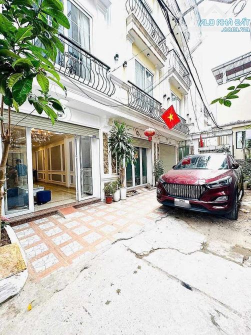 BÁN NHÀ BÁT KHỐI, ÔTÔ ĐỖ CỬA: 40m2 - 5 tầng - giá 7.2 tỷ