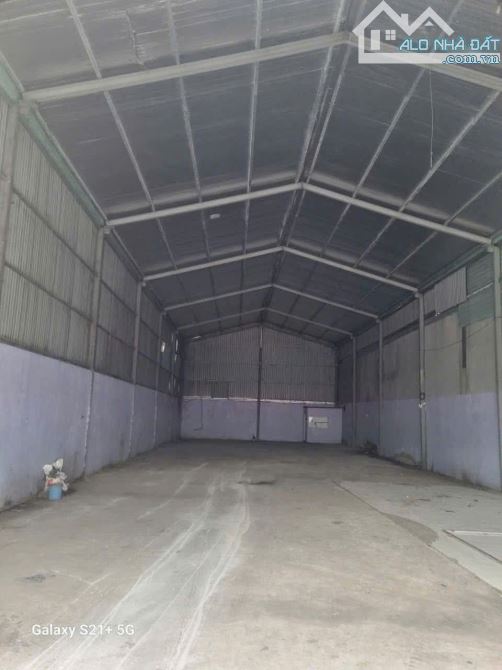 Cho thuê kho xưởng 300m2 Việt Sing sát kcn VSIP 1 có điện 3 pha