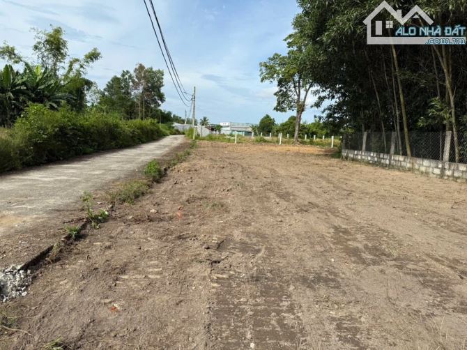 500 m² đất nhà vườn có 100 m² đất à tại Khương Mỹ