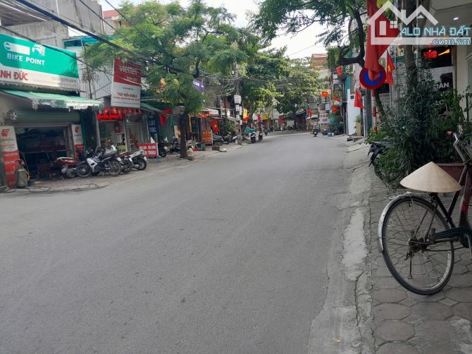 Nhà 4 tầng Thụy Phương – Ô tô tránh, kinh doanh tốt, mặt tiền rộng.
