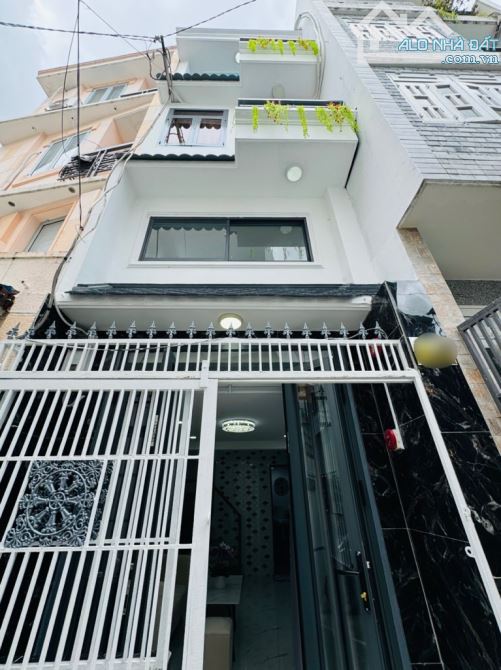 NHÀ 4 TẦNG, 3 PN, 3 WC - HẺM TRƯỚC NHÀ 5M - TẶNG FULL NỘI THẤT - THÍCH QUẢNG ĐỨC
