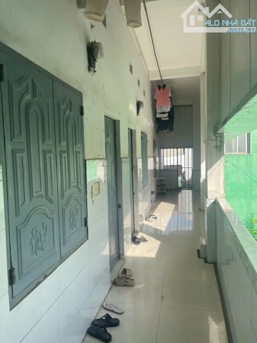 Dãy trọ mặt tiền đường 9 tăng nhơn phú B, DT 166m, 4 tầng