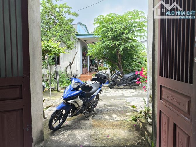 BÁN ĐẤT TẶNG NHÀ CẤP 4 - Q12 - 50M2 - 3,3TỶ TL