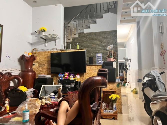 Bán nhà Phường Linh Trung, Thủ Đức, Đường  Số 8, 4x15m, 60m2, 2 tầng, 2PN, SH, 5.6 tỷ.