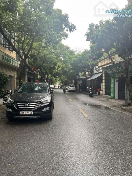 NHÀ MỚI 5 TẦNG PHỐ THẠCH BÀN - LONG BIÊN - DT 35M GIÁ 5,9 TỶ CÓ TL - NGÕ THÔNG GẦN PHÓ.