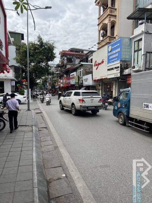 HIẾM! Trương Định giá siêu rẻ, cả khu không có căn thứ 2. Nhà 43m chỉ 5,4 tỷ.sổ đỏ cc