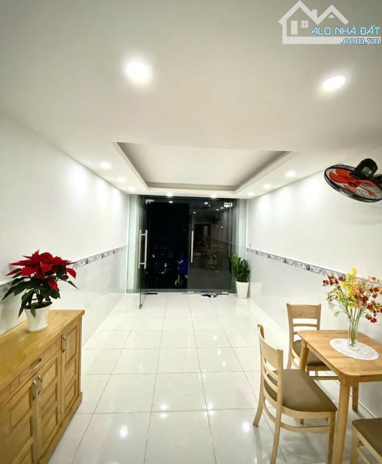BÁN SHOPHOUSE CT6 – KĐT VĨNH ĐIỀM TRUNG, NHA TRANG-- Giá 3,04 tỷ