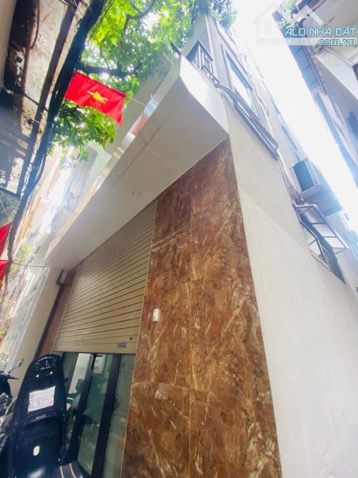 Bán nhà phố Lê Trọng Tấn, Thanh Xuân 41m, 6 tầng, mt 4.5m. Giá: 13.5 tỷ