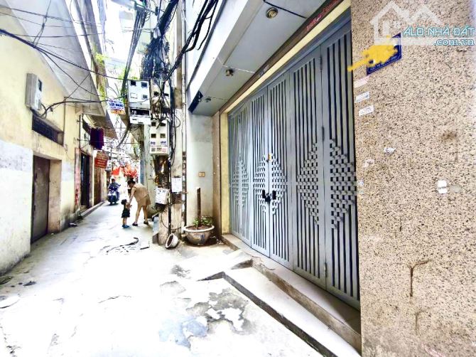 👉 - MẶT NGÕ THÔNG - GẦN PHỐ - KHU VỰC ĐÔNG SINH VIÊ