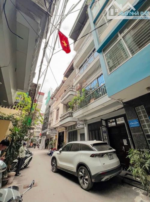 Bán nhà ngõ 67 Thái Thịnh ô tô đỗ cửa 30m ra mặt phố 5 tầng 52m2 cho thuê, kinh doanh đỉnh