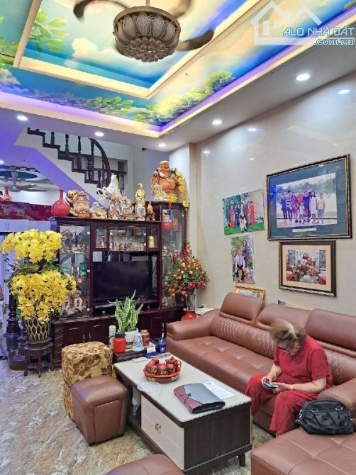 Nhà đẹp Đội Cấn , An ninh tốt , nhà đẹo ở luôn