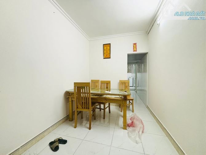 🌟GIÁ RẺ! 4,3 tỷ tập thể Vạn Bảo, Ba Đình, tầng 2, sổ to, 2 thoáng 80m2 2pn ở ngay🌟