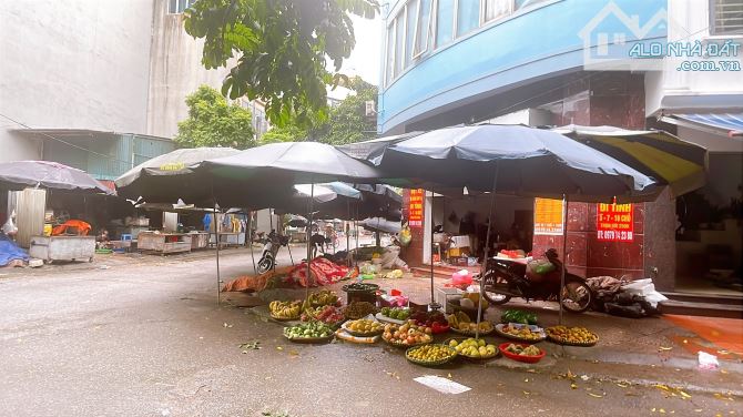 BÁN NHÀ ĐẸP NHẤT KHU DỊCH VỤ XA LA . LÔ GÓC  KINH DOANH SIÊU VIP . DT50 M . NHÀ 5 TẦNG.