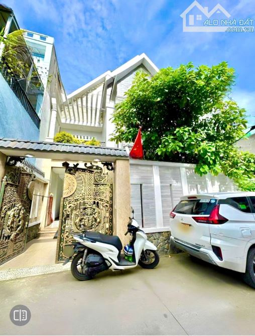 Biệt thự 8 x 20m đẳng cấp, xịn xò- Khu dân cư mới Bình Tân- sát bên Aeon Tân Phú.