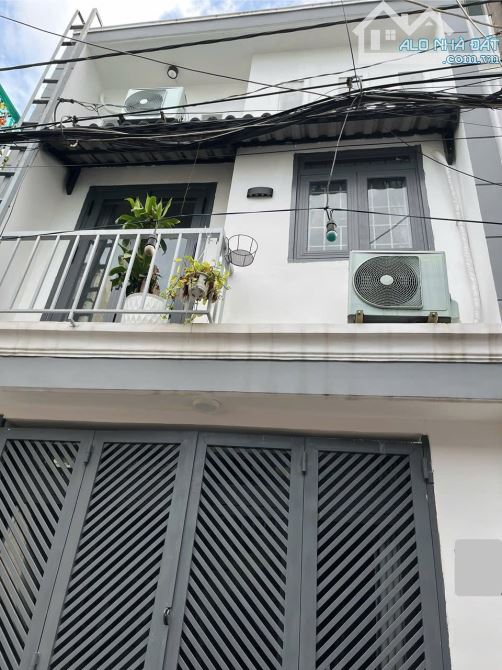 Bán ngôi nhà nhỏ tại đường Quang Trung, phường 11, Gò Vấp, chỉ 3,7 tỷ.