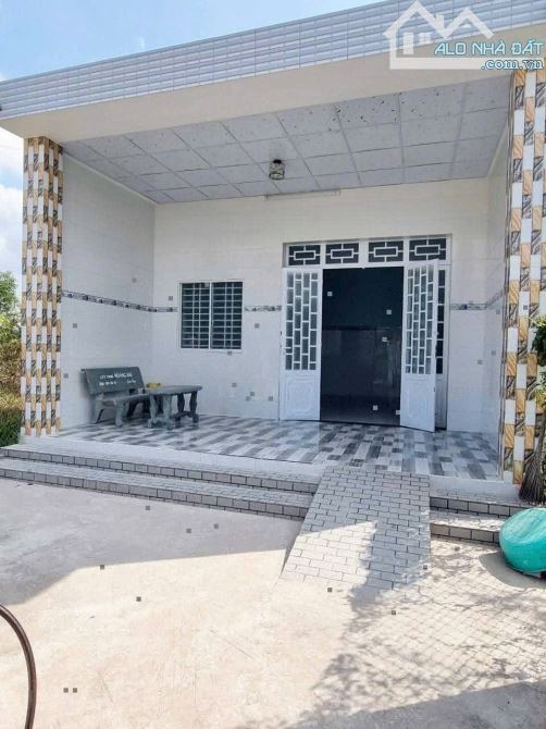 Bán nhanh căn nhà Đ.Nguyễn Văn Hoài - củ chi - 125m2 - 825 triệu - sổ riêng
