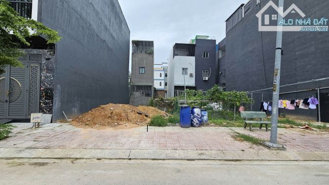 Bán đất 4x18m, đường D6 KDC Phú Gia Huy p.Bình Chuẩn gần chợ Phú Phong