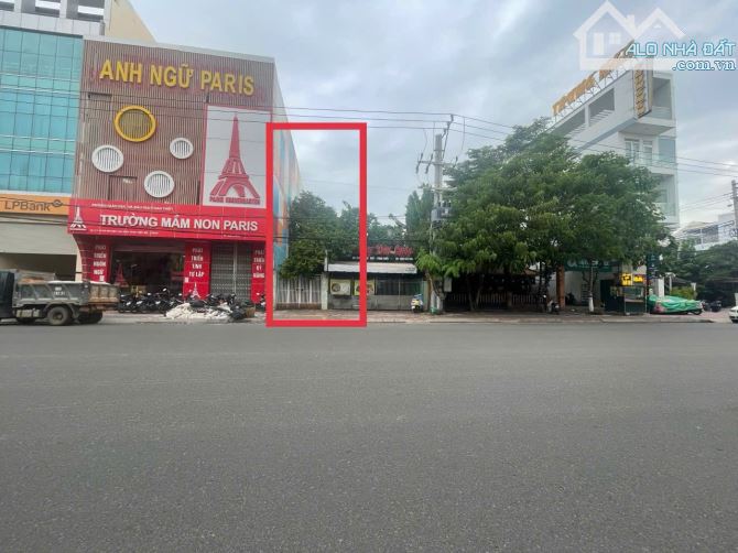 Bán lô mặt tiền võ văn kiệt 132m2 gần lienvietpostbank, công viên chỉ 8ty2