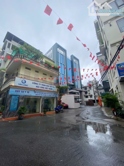 Bán căn hộ tập thể tầng 2, Trần Cung, Cầu GIấy, 45m, 2 ngủ, giá 3.2 tỷ. Đẹp, ở luôn.